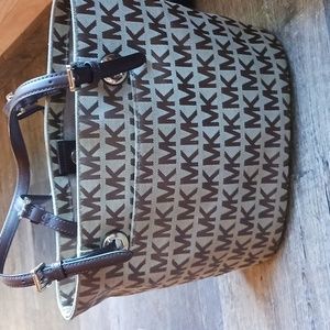 MICHAEL KORS bag